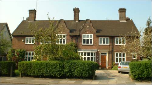 093-95 Hampstead Way